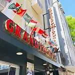 Ξενοδοχείο Grand Fm